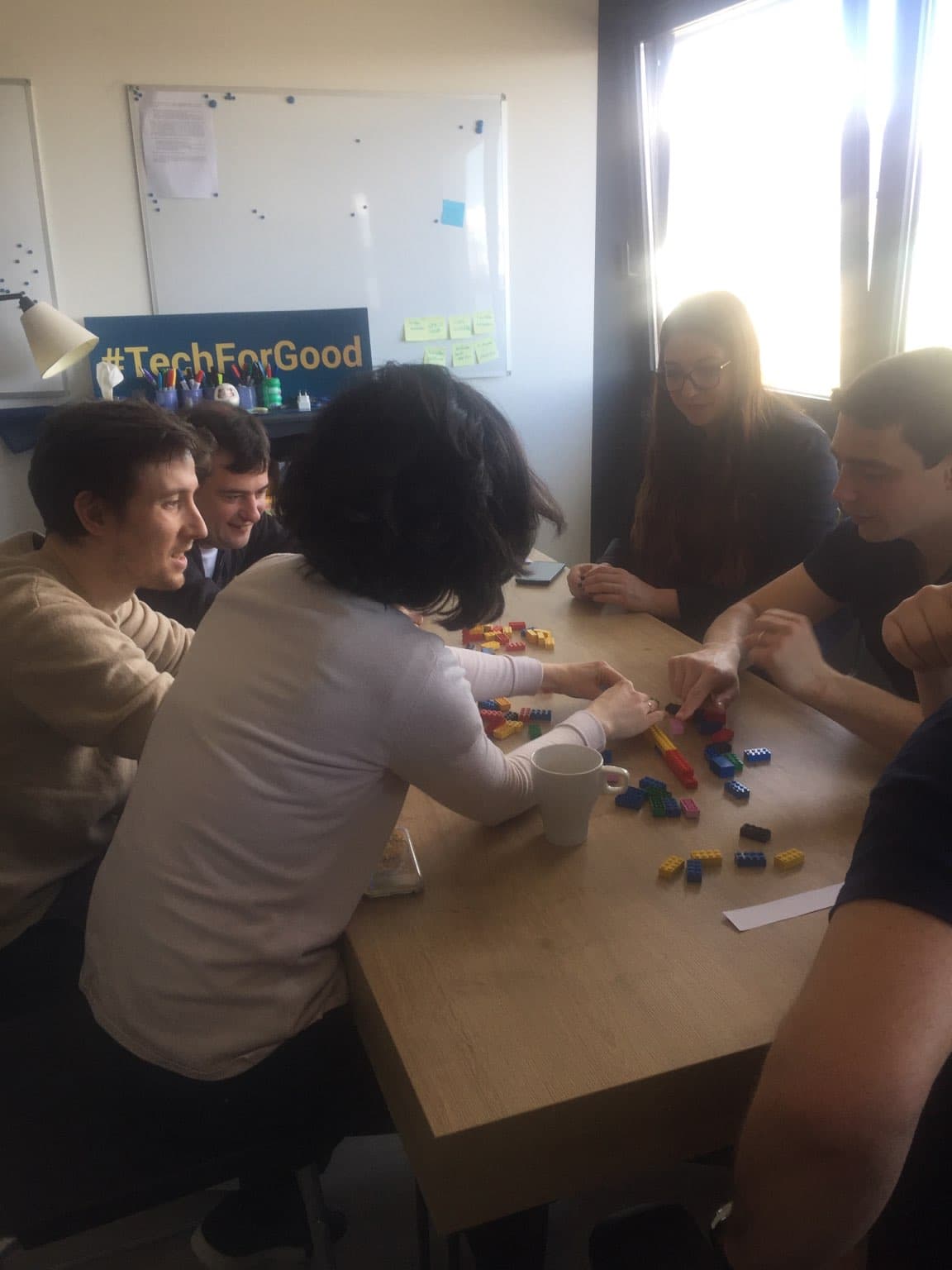 Séance de teambuilding avec des Lego chez TechVitam
